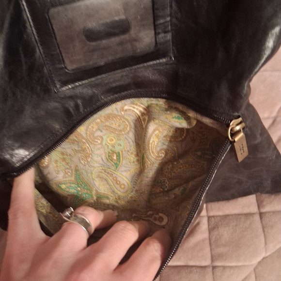 HOBO Elegant Black Clutch Bag - Picture 8 of 10